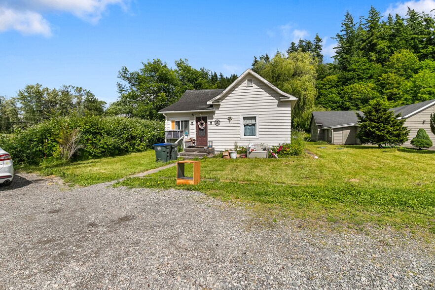 More Photos Of 4250 Dewey Rd, Bellingham Specialty For Sale