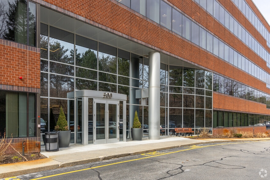 More Photos Of 500 Unicorn Park Dr, Woburn Office For Lease