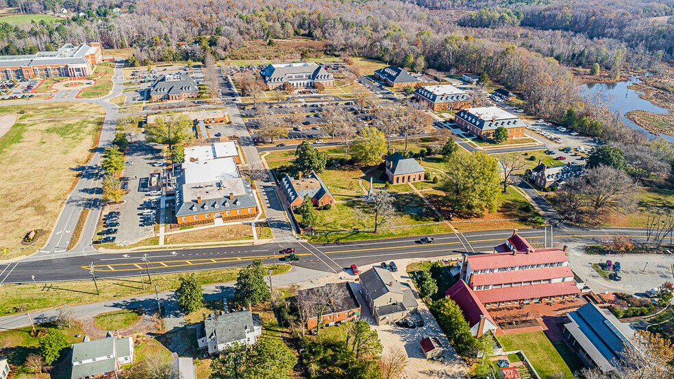 More Photos Of 13185 Hanover Courthouse Rd, Hanover Freestanding For Lease