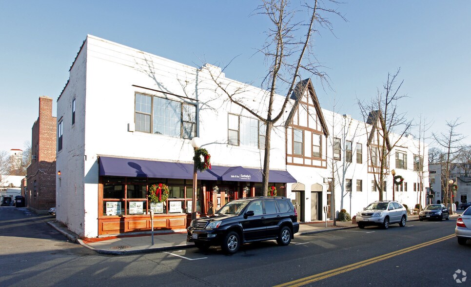 Primary Photo Of 2 Park Pl, Bronxville Storefront Retail Office For Lease