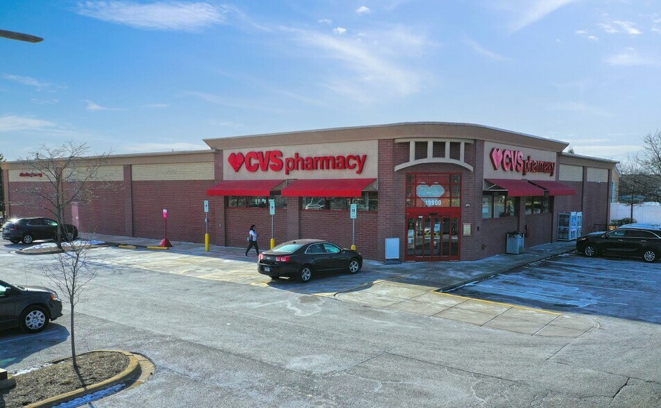 More Photos Of 19900 LaGrange Rd, Frankfort Drugstore For Sale