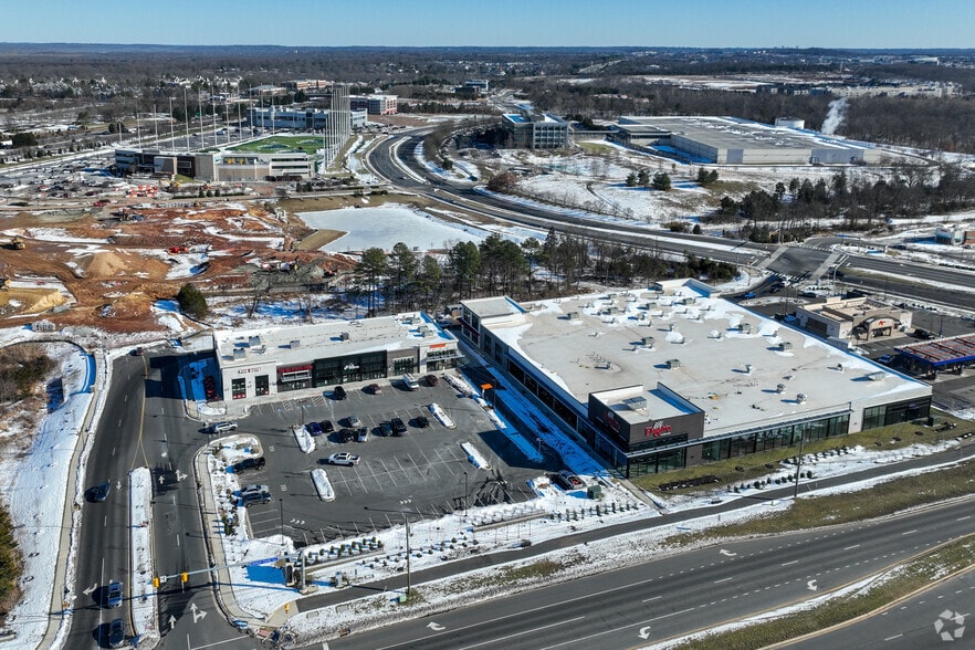 More Photos Of 44795 Dulles Overlook Dr, Ashburn General Retail For Lease