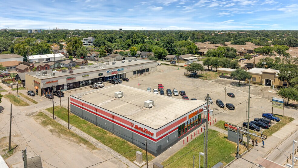 More Photos Of 2601-2619 Fulton St, Houston Unknown For Lease