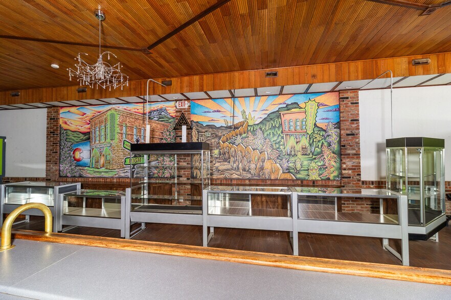 More Photos Of 466 W Main St, Trinidad General Retail For Sale