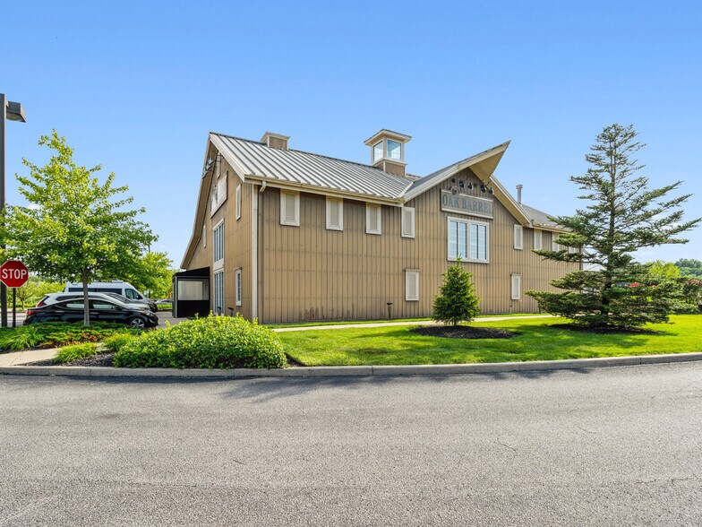 More Photos Of 5975 Canal Rd, Valley View Restaurant For Sale