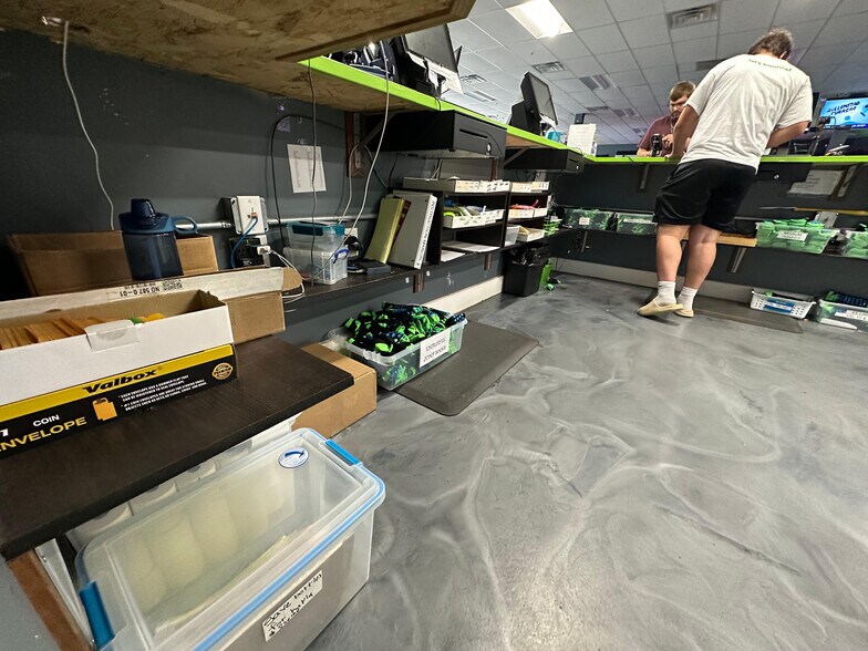 More Photos Of 1250 4th Ave NW, Minot Storefront For Lease