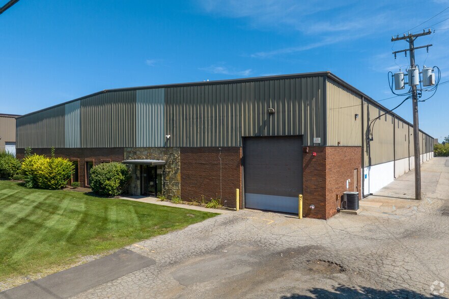 More Photos Of 8460 Ronda Dr, Canton Unknown For Lease