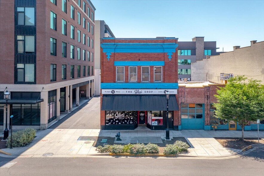 Primary Photo Of 246 State St, Salem Storefront Retail Residential For Sale