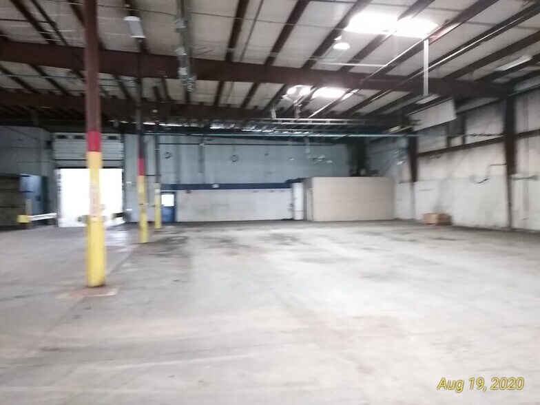 More Photos Of 400 Ingham Ave, Blasdell Light Distribution For Lease