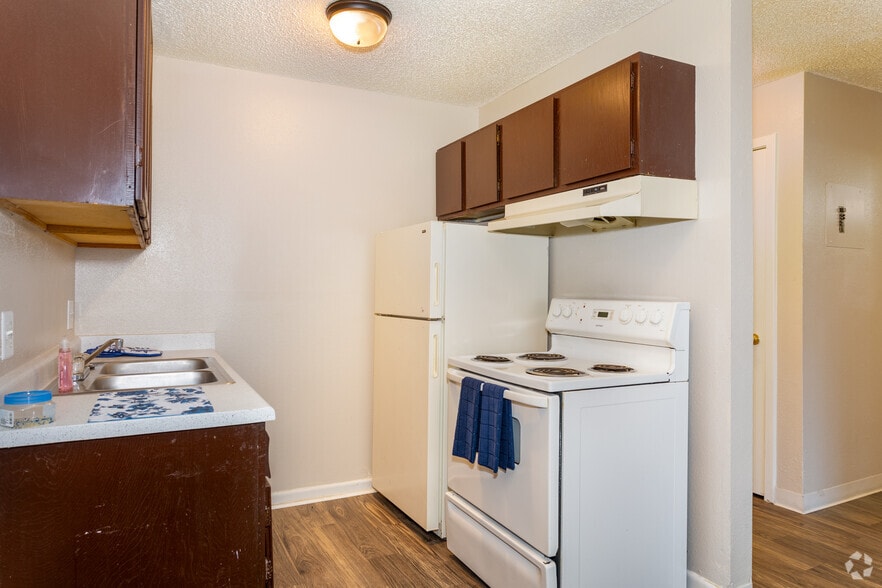 More Photos Of 2001-2019 Carmel Dr, Colorado Springs Apartments For Sale