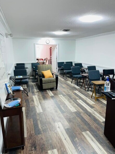 More Photos Of 301 W Main St, Stoneville Office For Sale