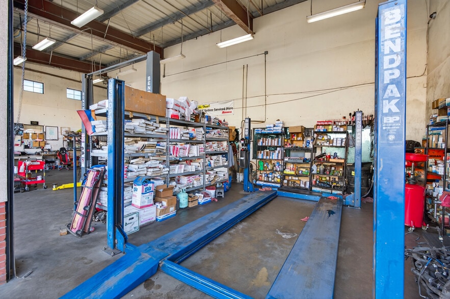 More Photos Of 8641 Sepulveda Blvd, North Hills Carwash For Sale