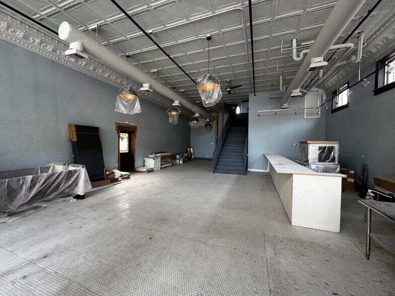 More Photos Of 1100 Main St, Newberry Restaurant For Sale