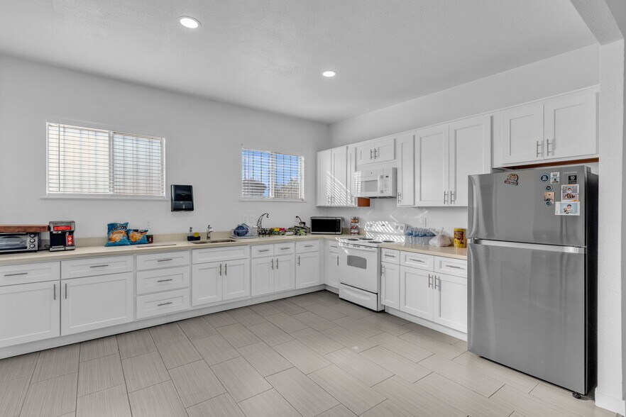 More Photos Of 655 S Almaden Ave, San Jose Food Processing For Sale