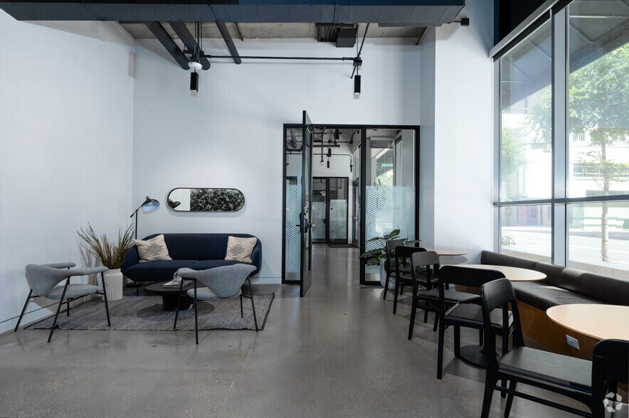 More Photos Of 702 Houston St, Fort Worth Coworking Space