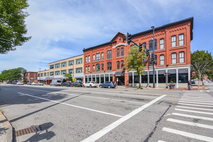 More Photos Of 1211-1217 Elm St, Manchester Apartments For Sale