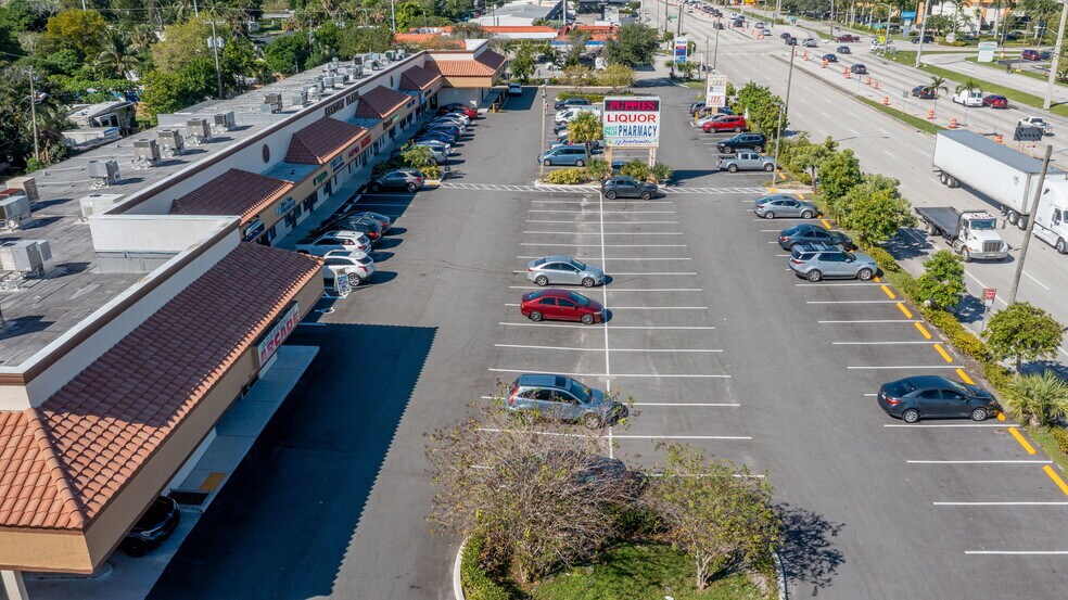 More Photos Of 5750-5784 Okeechobee Blvd, West Palm Beach Unknown For Lease
