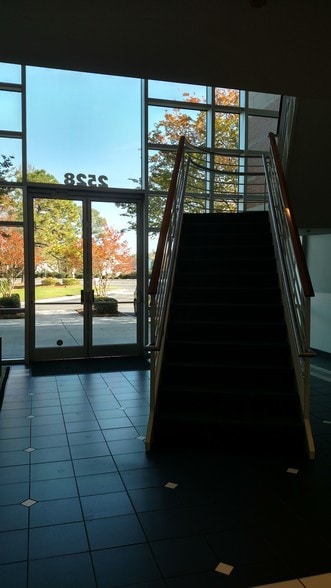 More Photos Of 2528 Independence Blvd, Wilmington Office For Lease