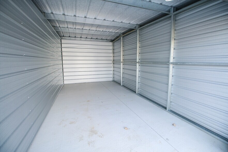 More Photos Of 14326 County House Rd, Albion Town Orleans Self Storage For Sale