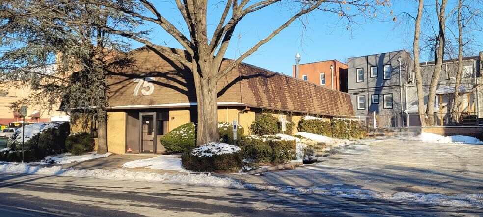 More Photos Of 75 Portland Ave, Bergenfield Office For Lease