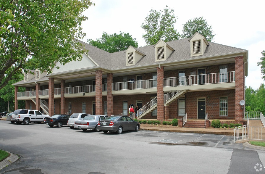 More Photos Of 745 S Church St, Murfreesboro Office For Lease