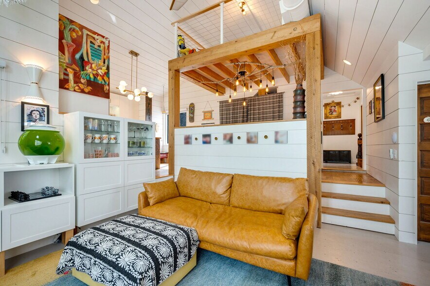 More Photos Of 4113 Main St, Fish Creek Storefront Retail Residential For Sale