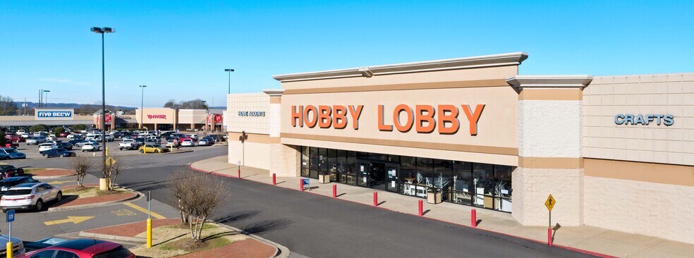 Primary Photo Of 3093 E Main St, Russellville Unknown For Lease