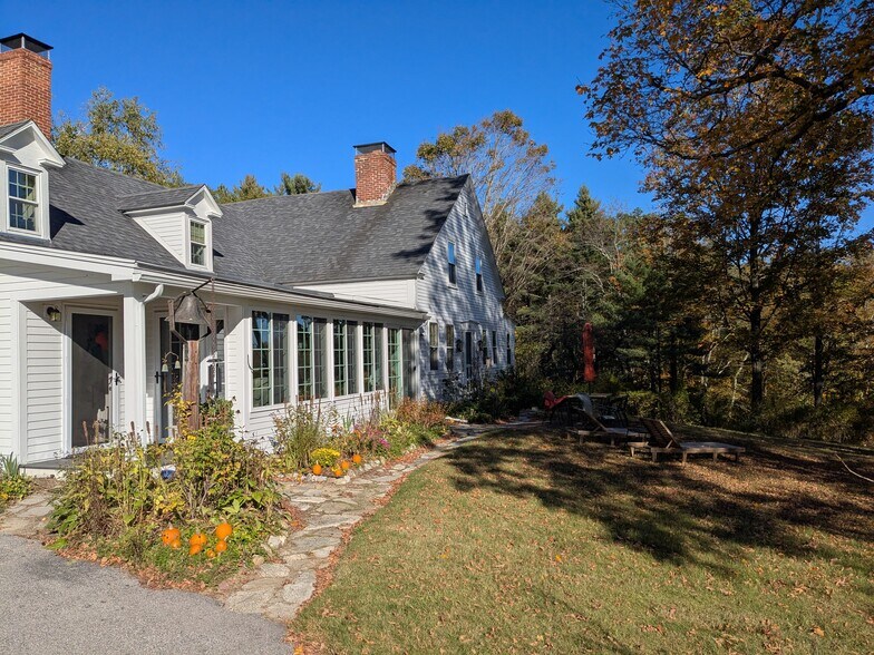 More Photos Of 388 Loudon Rd, Concord Restaurant For Sale