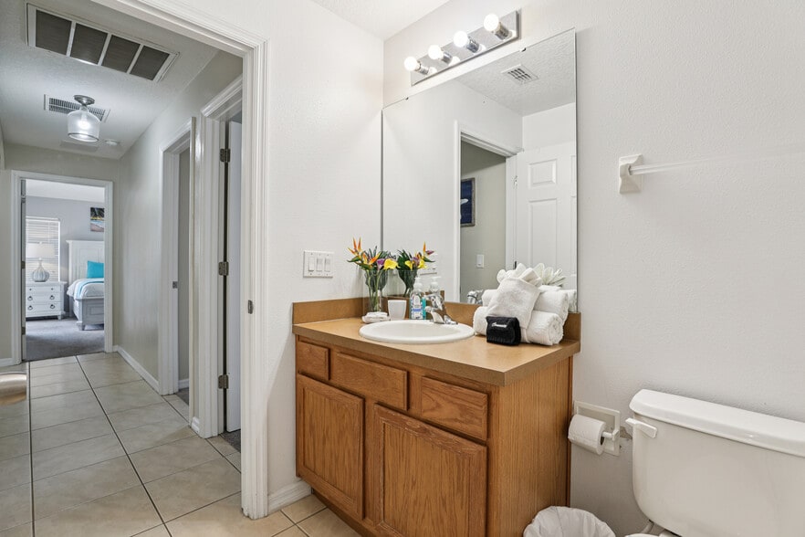 More Photos Of 136 Rosso Dr, Davenport Specialty For Sale