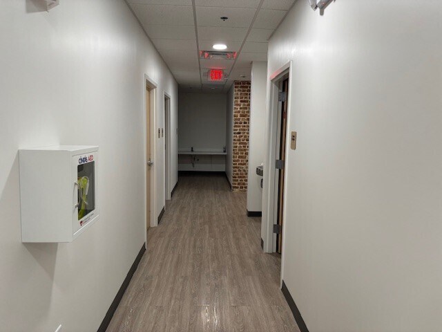 More Photos Of 8480 Holcomb Bridge Rd, Alpharetta Freestanding For Sale