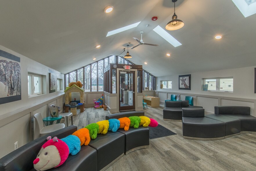 More Photos Of 2924 Main St, Buffalo Storefront Retail Office For Sale