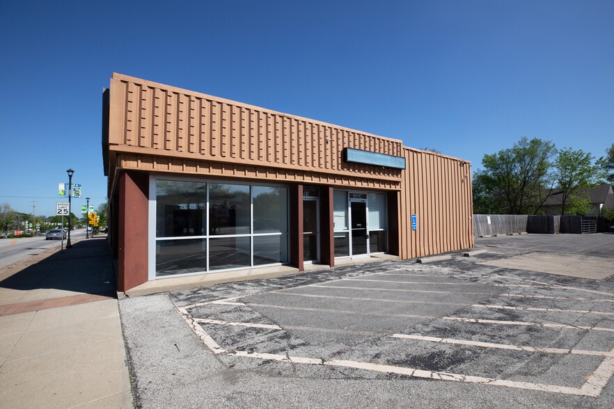 More Photos Of 901 Main St, Grandview Light Manufacturing For Lease