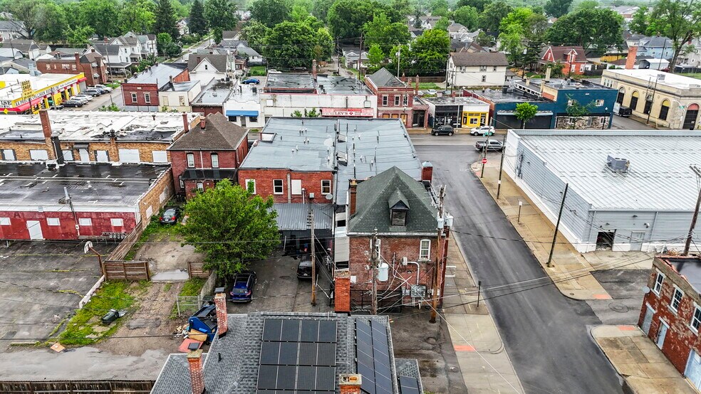 More Photos Of 2403-2409 W Broad St, Columbus Storefront Retail Residential For Sale