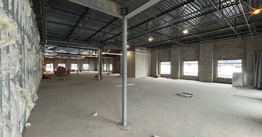 More Photos Of 40820 7 Mile Rd, Northville Medical For Lease