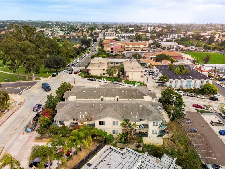 More Photos Of 4210 52nd St, San Diego Apartments For Sale