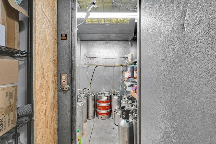 More Photos Of 9684 Old 22, Bethel Restaurant For Sale