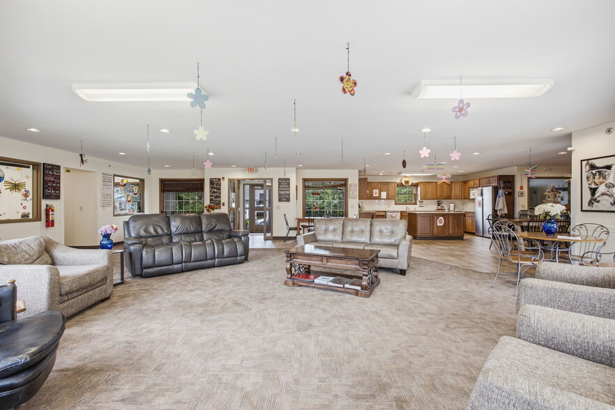 More Photos Of 437 Jefferson Rd, Fremont Shelter For Sale