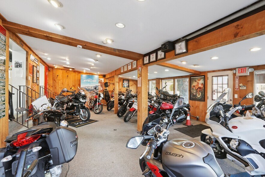 More Photos Of 44 Grassy Plain St, Bethel Storefront For Sale