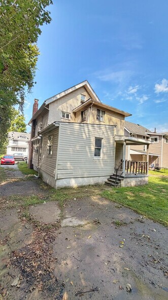 More Photos Of 1167 Pondview Ave, Akron Multifamily For Sale