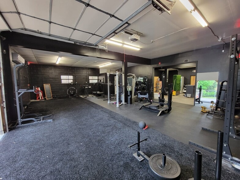 More Photos Of 1282 N Broad St, Hillside Loft Creative Space For Lease