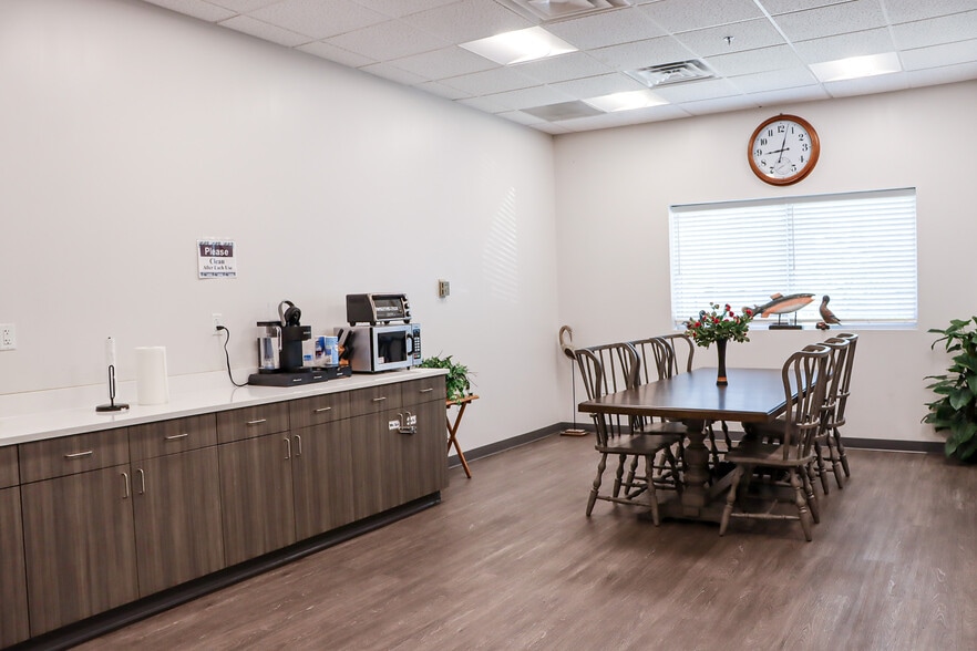 More Photos Of 7235 Bonnyshire Dr, Chattanooga Industrial For Sale