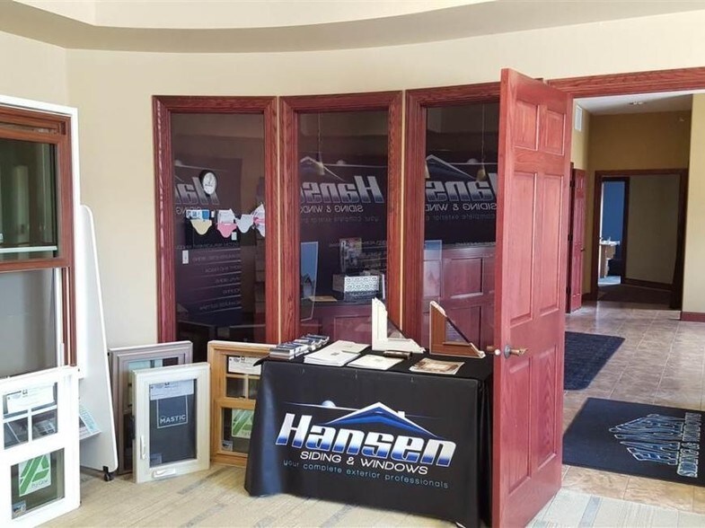 More Photos Of 151 Saint Andrews Ct, Mankato Office For Lease