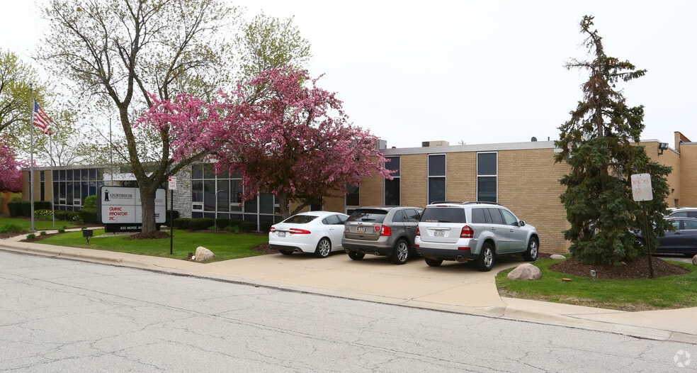 More Photos Of 855 Morse Ave, Elk Grove Village Warehouse For Lease