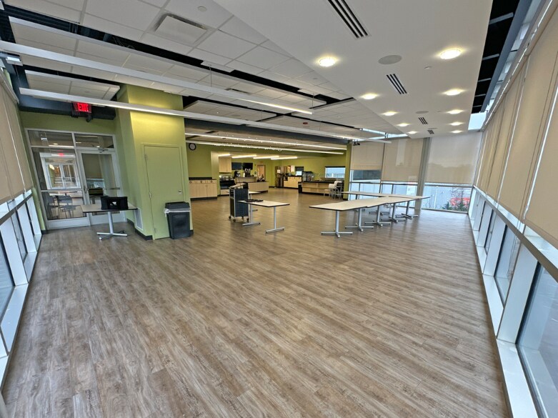 More Photos Of 1000 N Cameron St, Harrisburg Flex For Lease