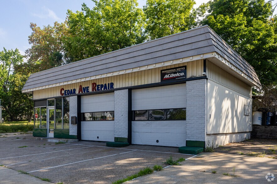 More Photos Of 4301 Cedar Ave, Minneapolis Auto Repair For Sale