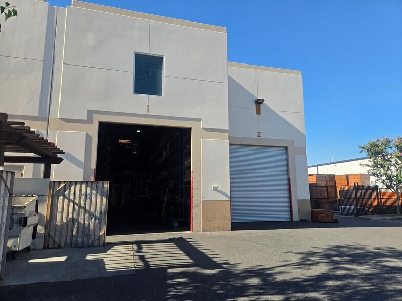 More Photos Of 3462 Webster Ave, Perris Warehouse For Sale
