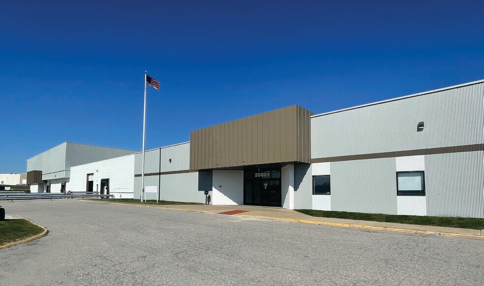 More Photos Of 20801 Miles Rd, North Randall Warehouse For Lease