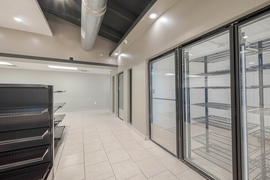 More Photos Of 1238 FM 521 Rd, Brazoria Freestanding For Sale