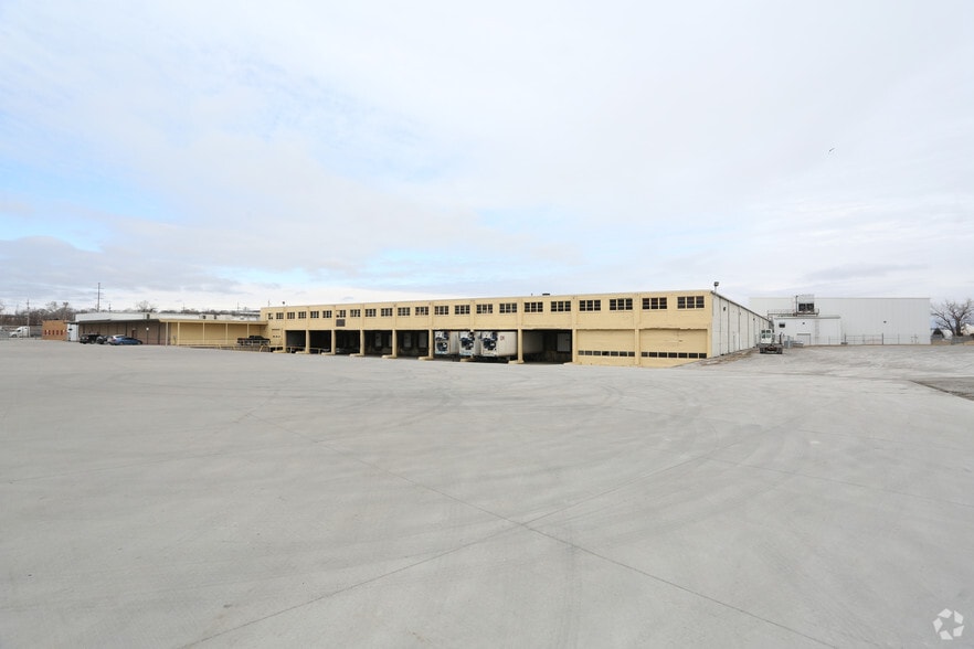 More Photos Of 1601 Fairfax Tfwy, Kansas City Refrigeration Cold Storage For Lease