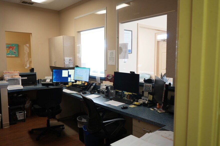 More Photos Of 51 Lindsey Ln, Saint Marys Medical For Lease